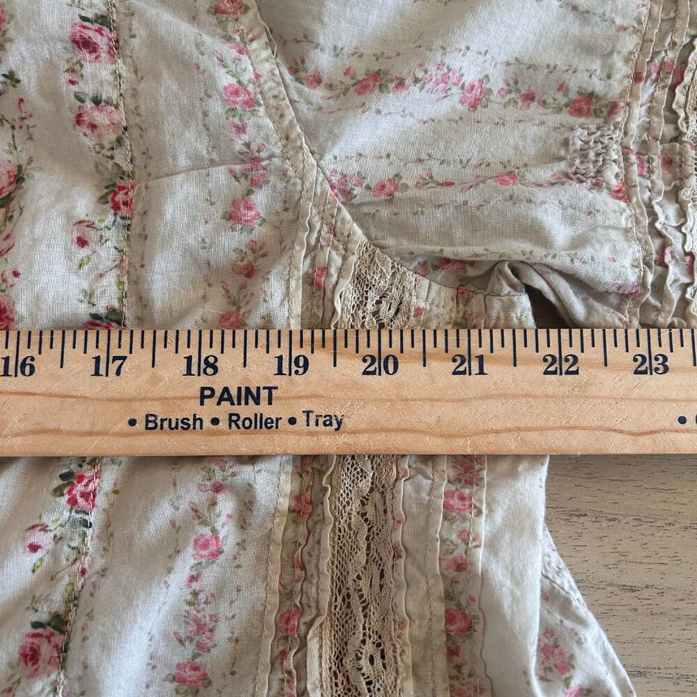 Magnolia Pearl Rsalā Floral Cotton Top Size: O/S - Picture 7 of 16